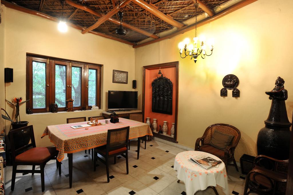 Master Bed&Breakfast Neu-Delhi Exterior foto